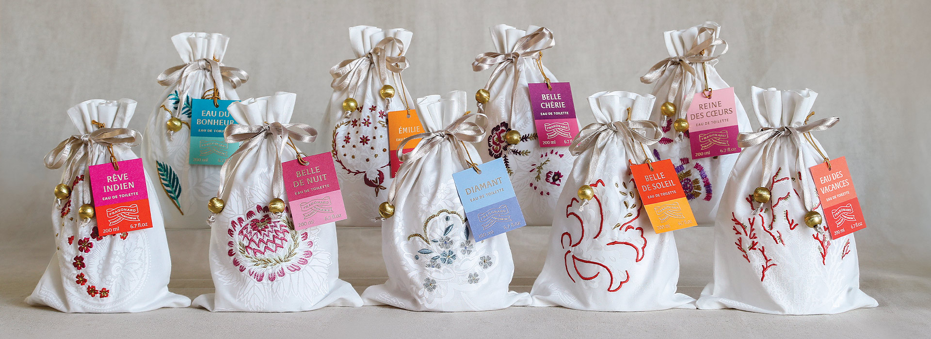 POUCHES COLLECTION