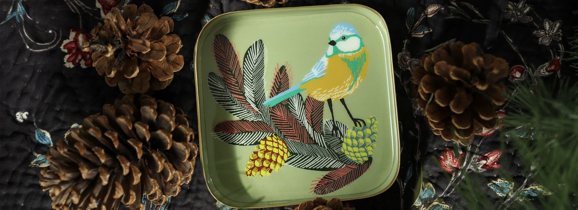 BANDEJA PORTAOBJETOS