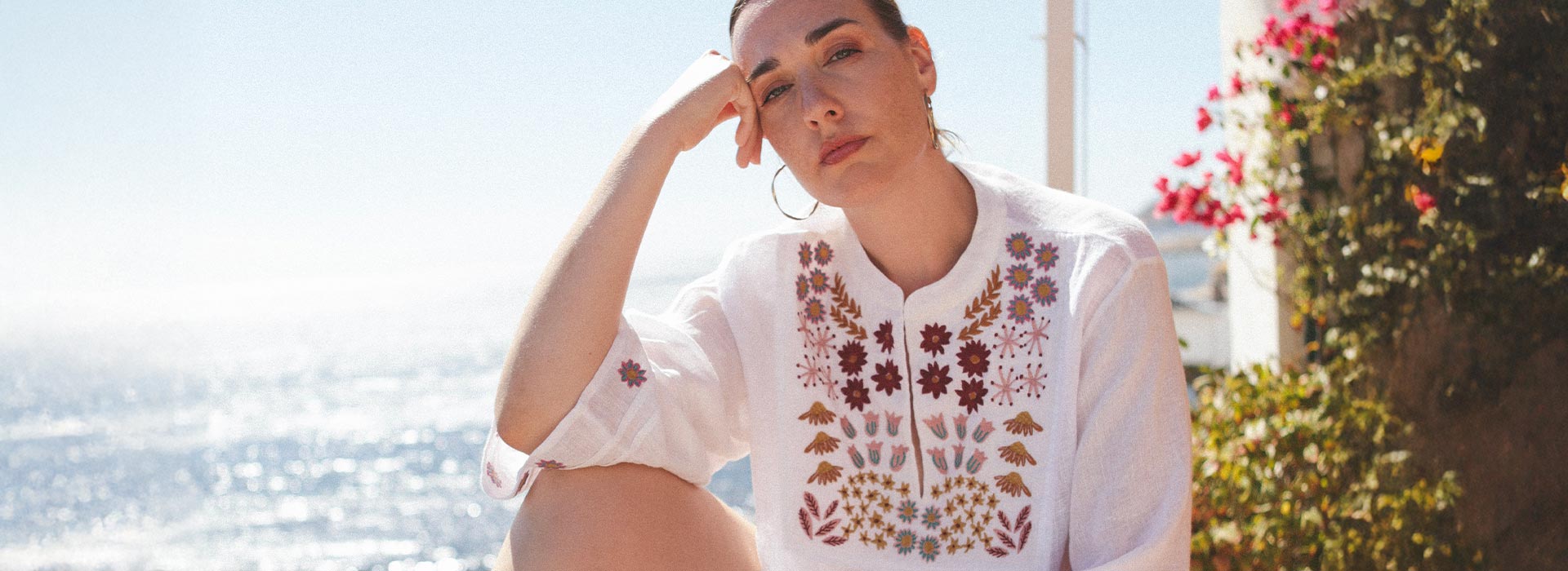 BLUSAS, TÙNICAS, KURTAS & TOPS