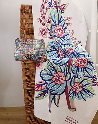 Le drap de douche Feuilles et fleurs